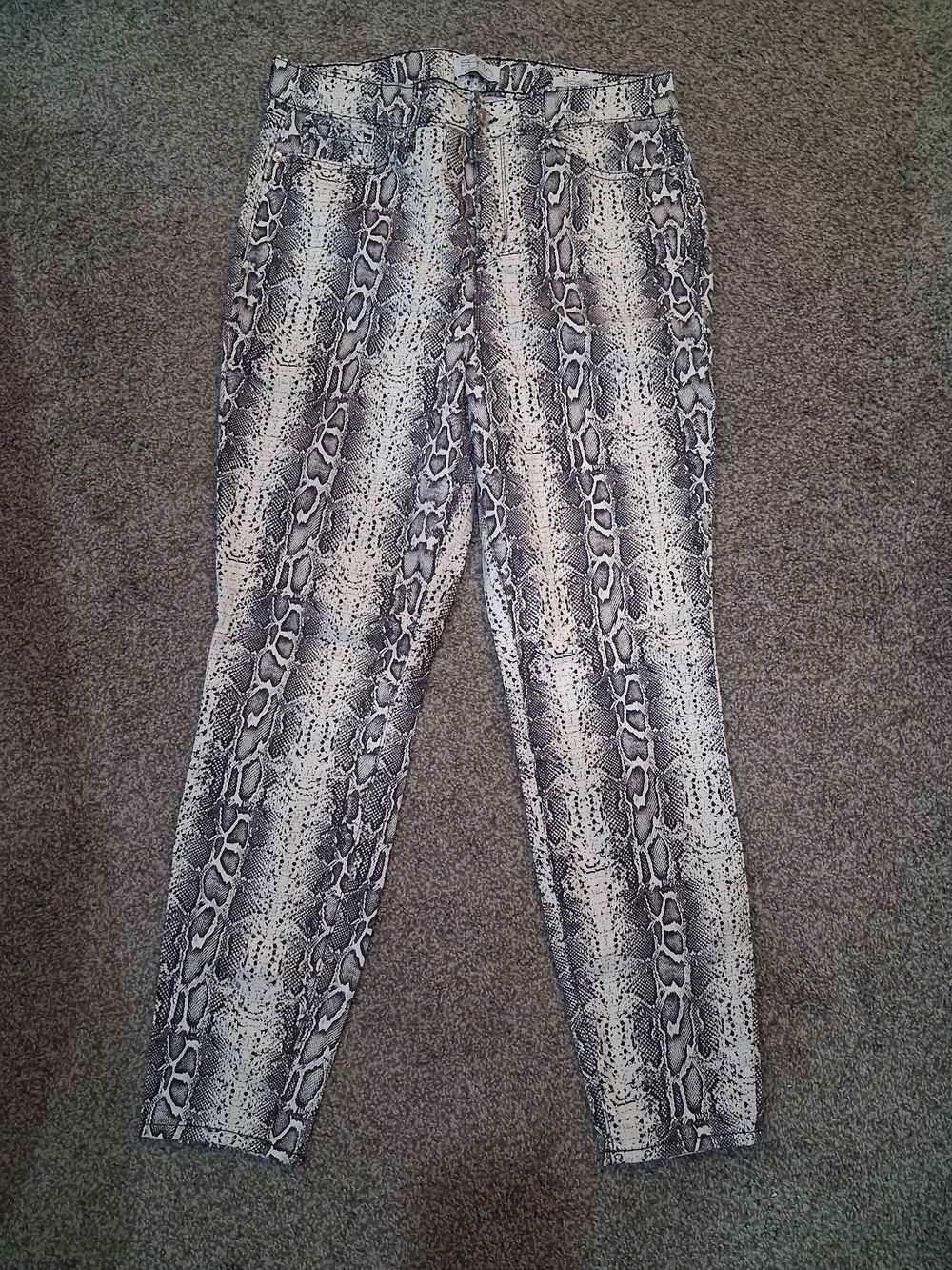 sofia by sofia vergara Snake Print Jeans - Black & Cream